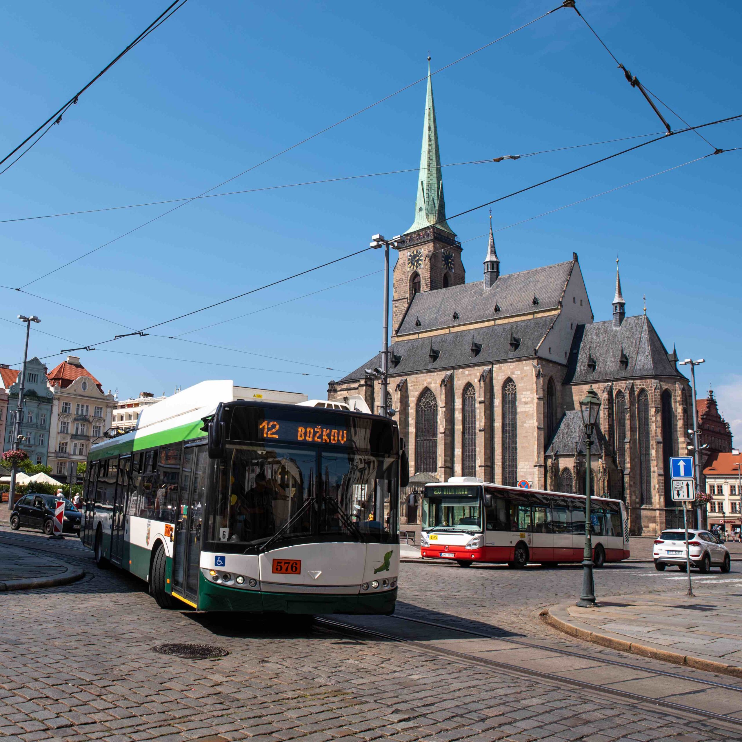 Bateriové trolejbusy spolehlivě slouží při výlukách i mimořádnostech v dopravě